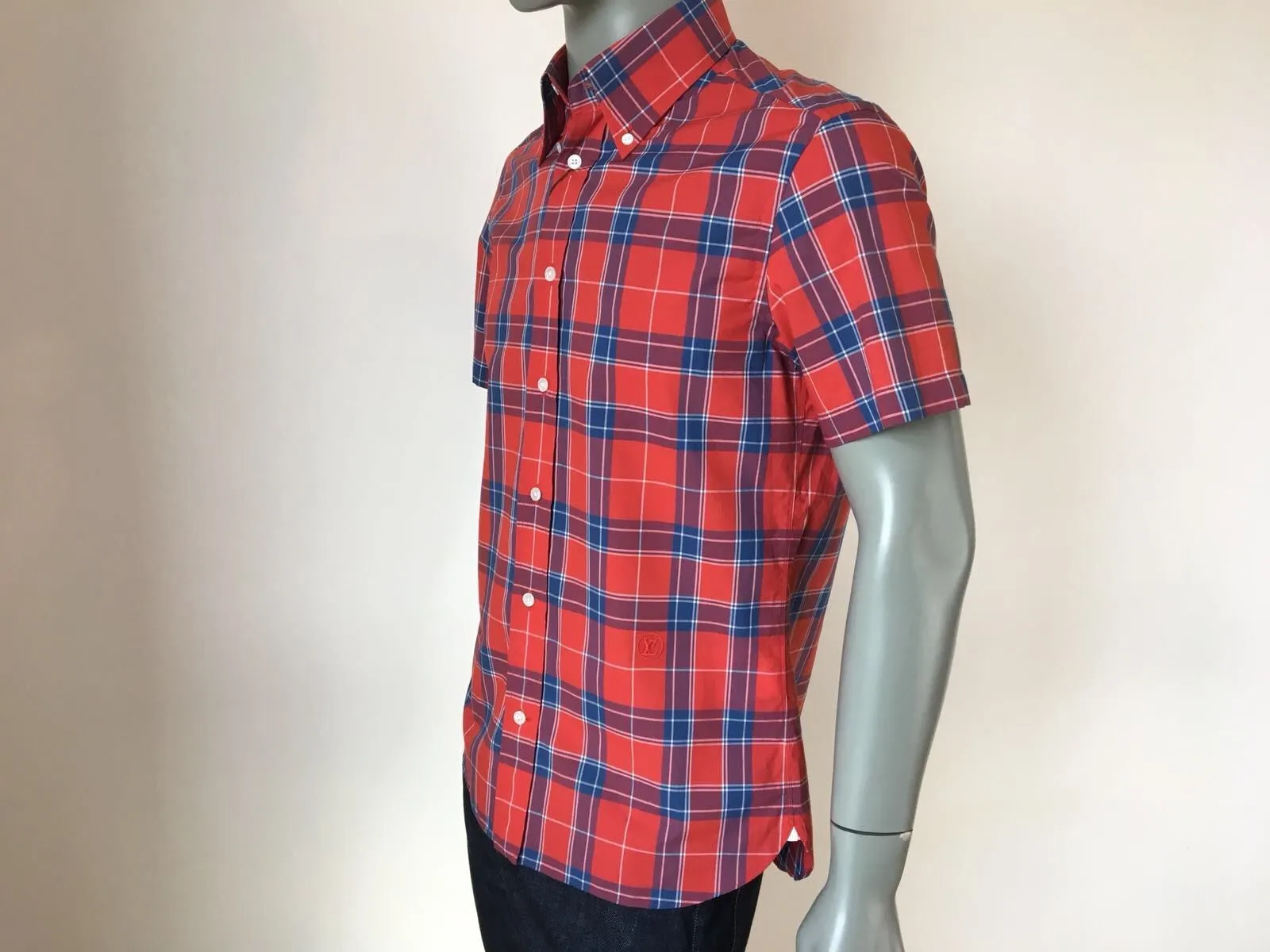 Classic Collar Emblem Shirt