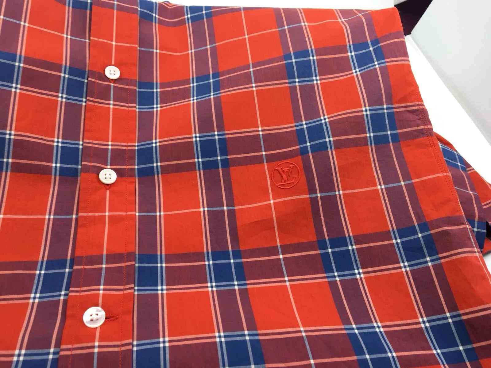 Classic Collar Emblem Shirt