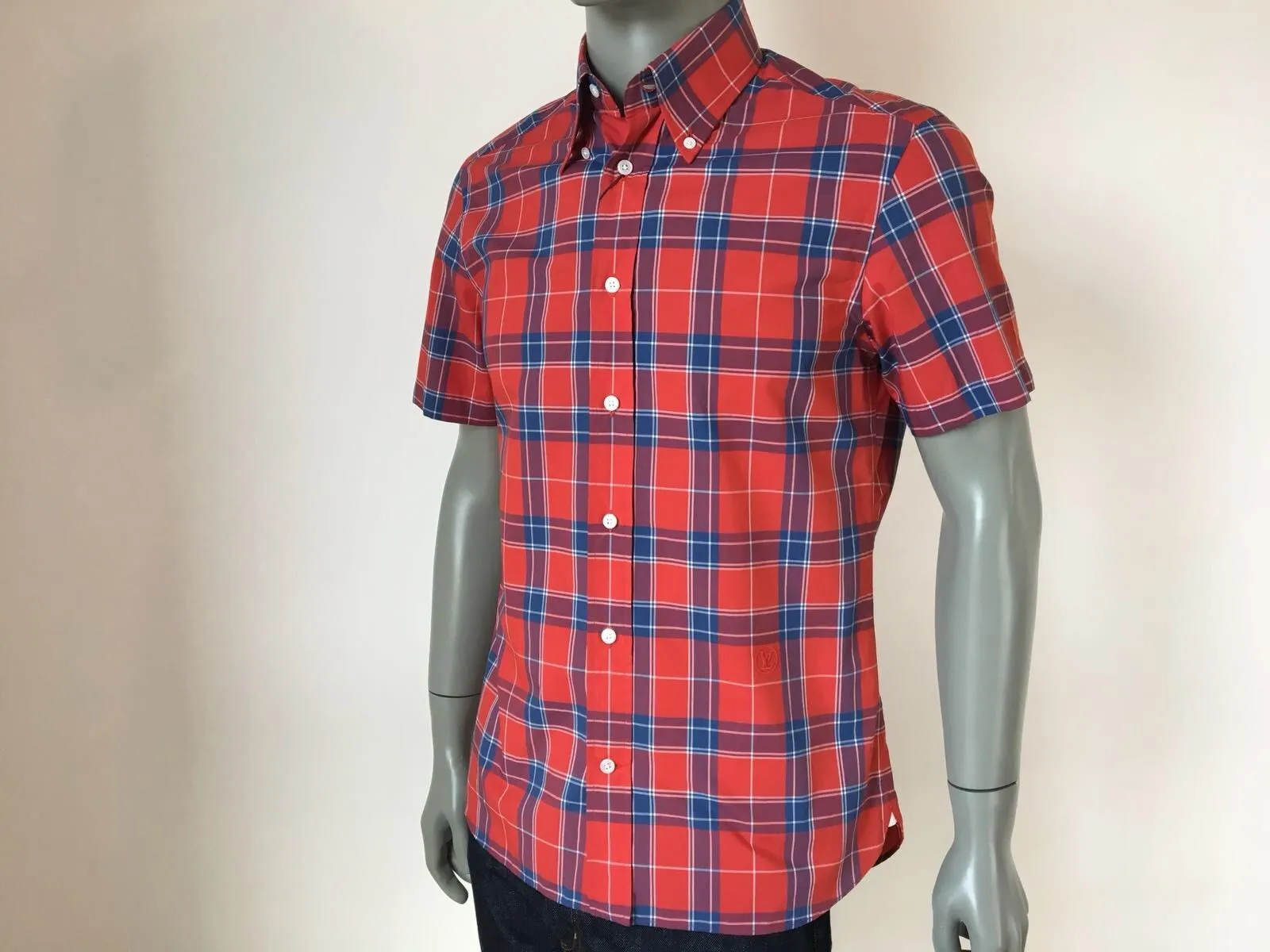 Classic Collar Emblem Shirt