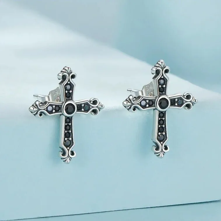 Gothic Stud Earrings with Black Diamond