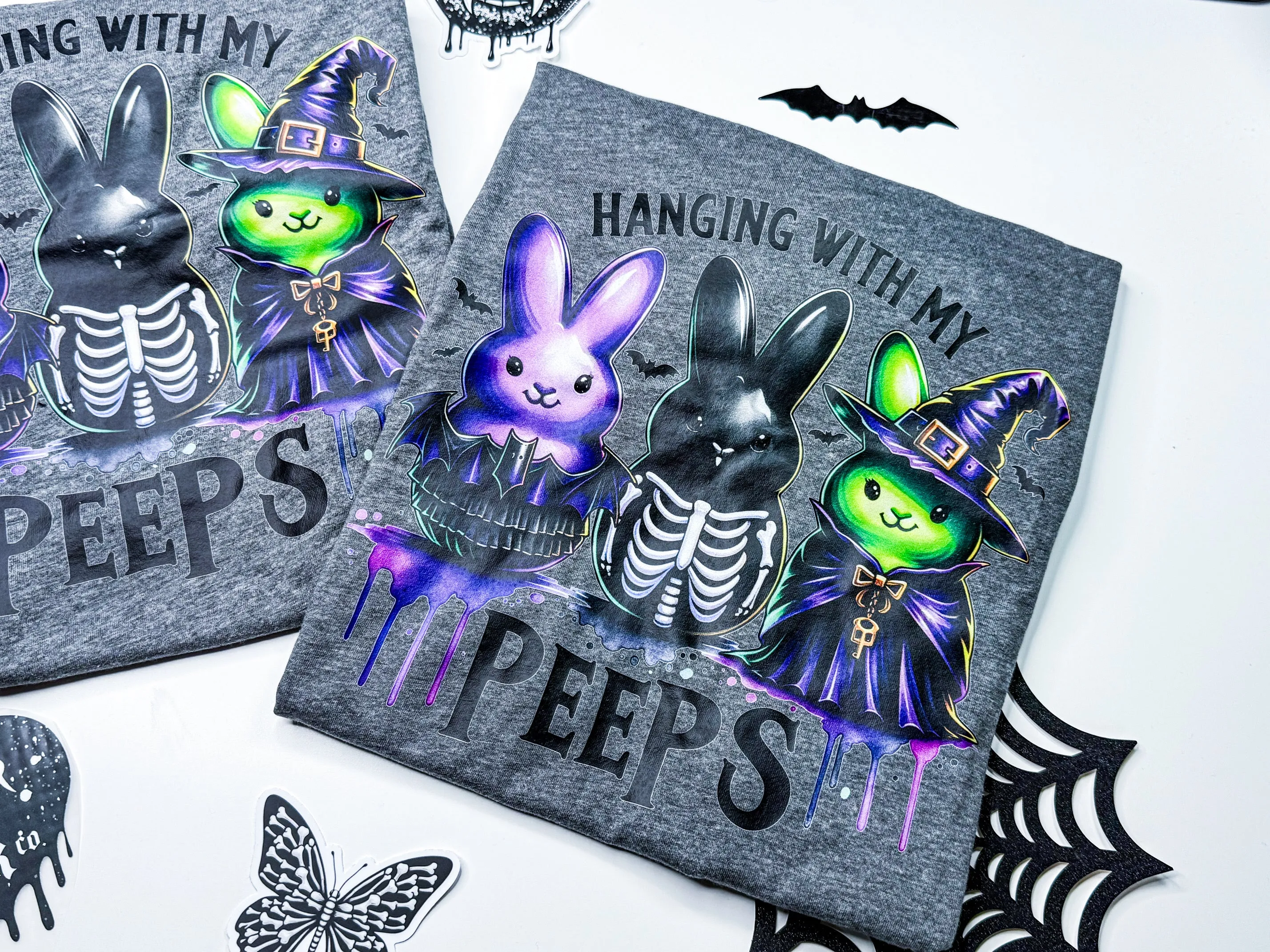 Hanging with my peeps  - Unisex Short Sleeve Tee