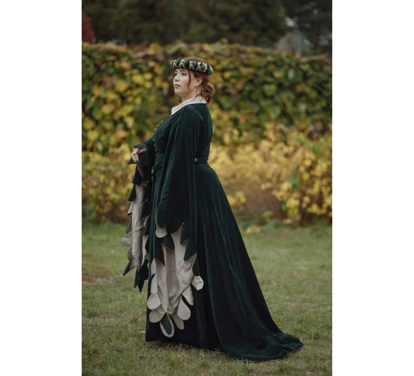 Medieval velvet houppelande