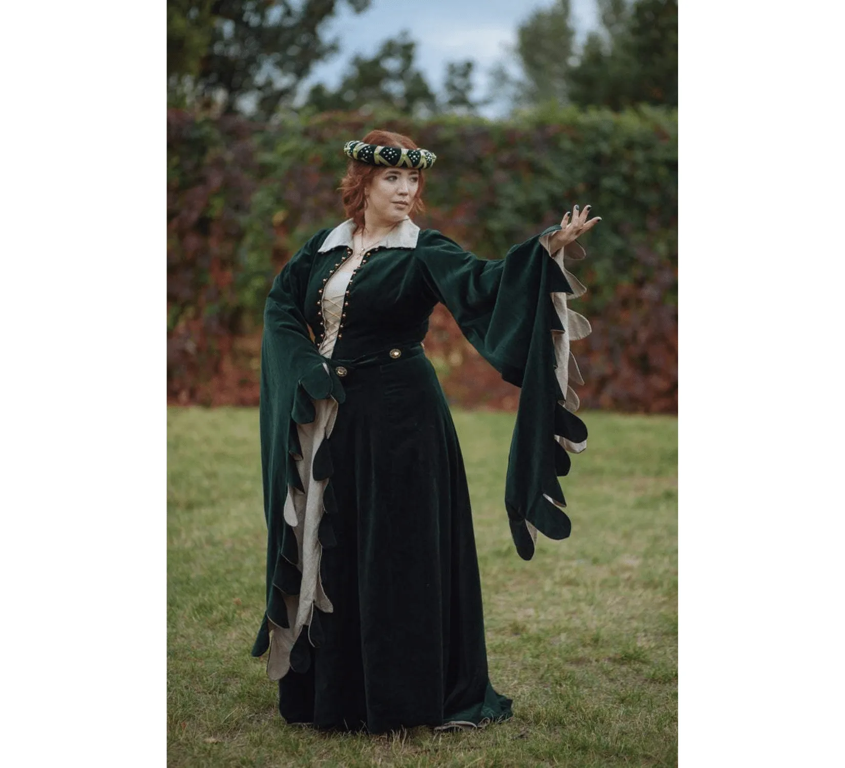 Medieval velvet houppelande