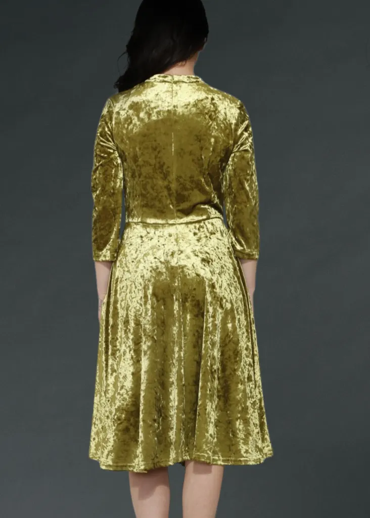 Medusa Green Velvet Gothic Dress with Lace Details