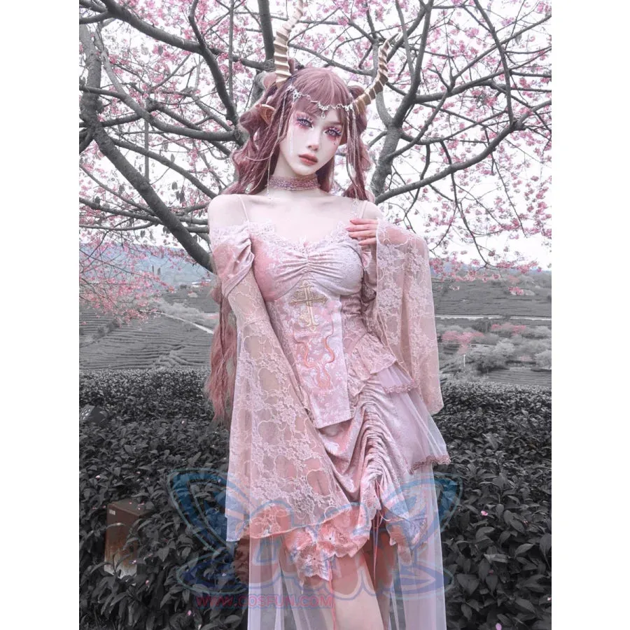 Summer Velvet Flying Sleeve Suspender Embroidered Top